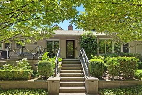 2324 NE THOMPSON ST, Portland, OR 97212
