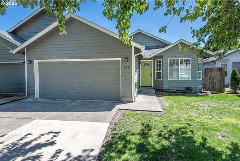 521 OAKDALE AVE, Springfield, OR 97477
