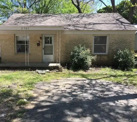 2703 S Harrison, Little Rock, AR 72204