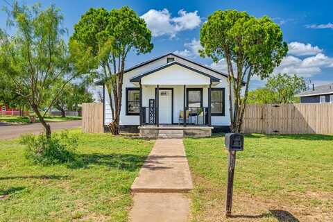 302 E 38th St, San Angelo, TX 76903