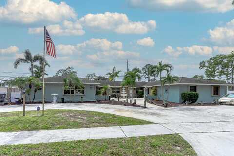 9015 W Highland Pines Boulevard, Palm Beach Gardens, FL 33418