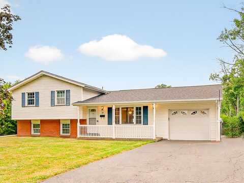 30 Hemlock Woods Lane, Greece, NY 14615