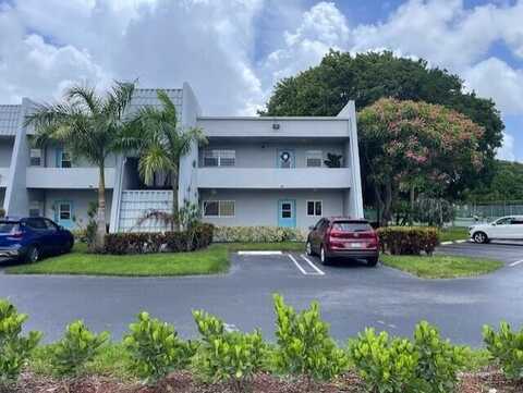 2600 Fiore Way, Delray Beach, FL 33445