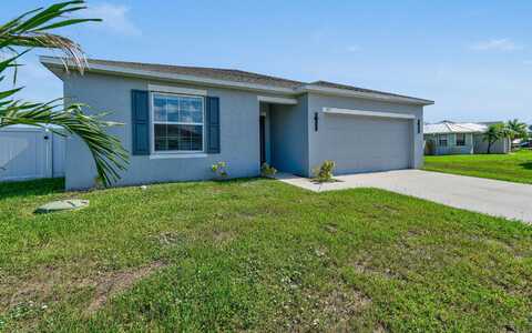 133 S Wakefield Circle, Port Saint Lucie, FL 34953