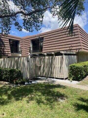 1221 12th Lane, Palm Beach Gardens, FL 33418