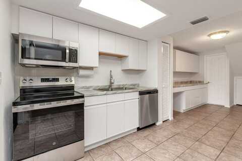 4330 Lilac Street, Palm Beach Gardens, FL 33410
