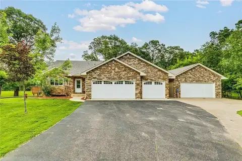 3220 S Vine Street, Cambridge, MN 55008