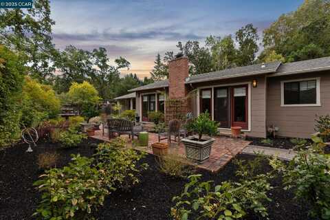 3081 Walnut Blvd, Walnut Creek, CA 94596
