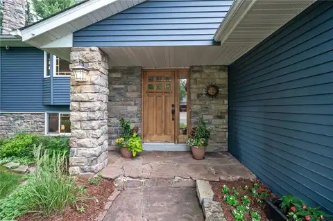1973 Campbell Circle, White Bear Lake, MN 55110