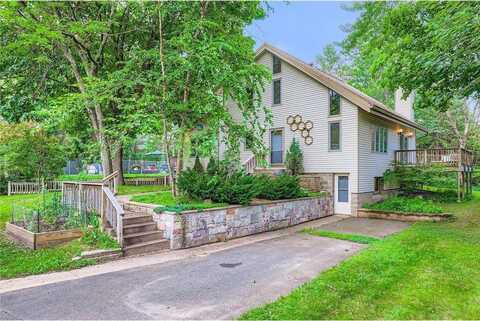 9480 206th Street N, Forest Lake, MN 55025