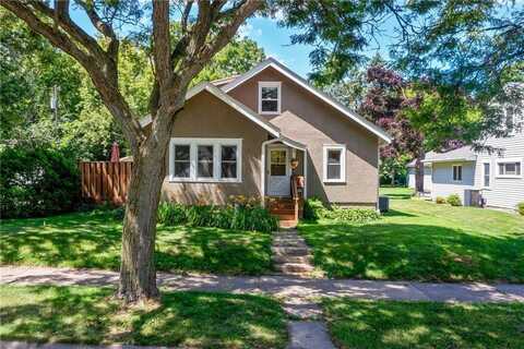 637 Hazel Street N, Saint Paul, MN 55119