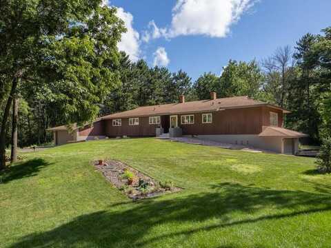 3 Squirrel Lane, North Oaks, MN 55127