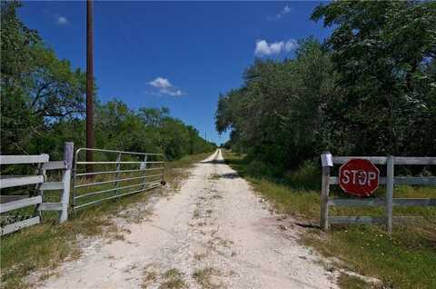 1641 Charco, Beeville, TX 78102