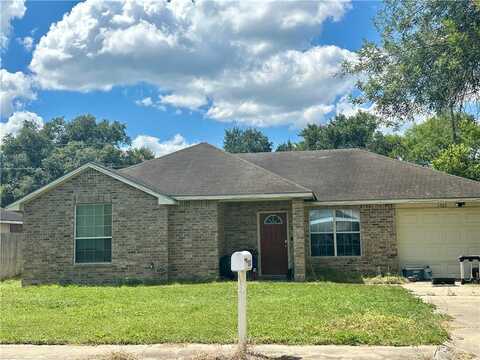 1303 E Hancock Street, Beeville, TX 78102