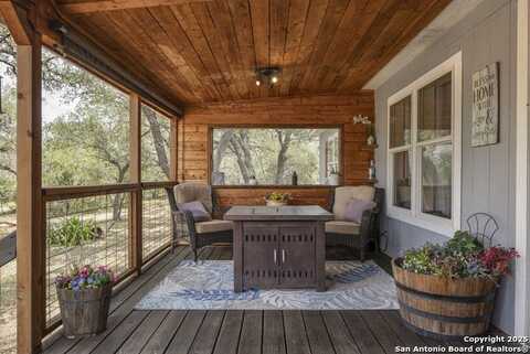 235 Hickory Ln, San Antonio, TX 78264
