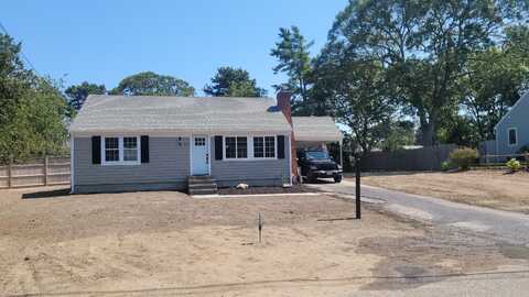 62 Teal Circle, West Dennis, MA 02670