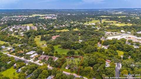 316 W San Antonio Ave, Boerne, TX 78006