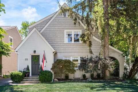 111 W Henderson Road, Columbus, OH 43214