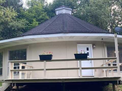 516 Mcintosh Drive, Howard, OH 43028