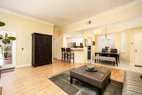 521 Arbor Dr unit: 105, San Diego, CA 92103