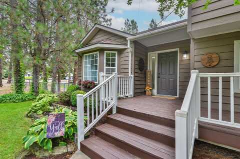 13228 W Sunnyvale Dr, Nine Mile Falls, WA 99026