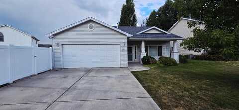 825 N Fox Ridge Rd, Medical Lake, WA 99022