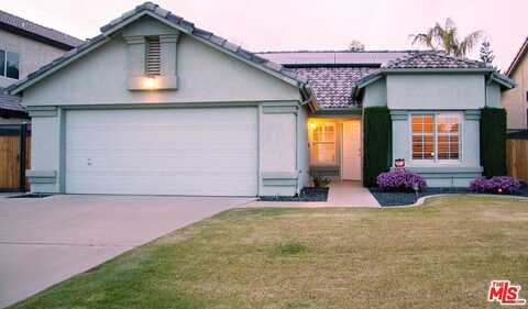 8506 Blue Heron Dr, Bakersfield, CA 93312