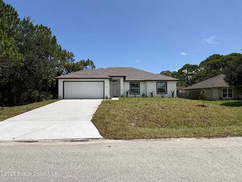 667 Tarr Avenue SW, Palm Bay, FL 32908