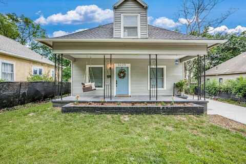 3225 Chatfield Pl, Wichita, KS 67208