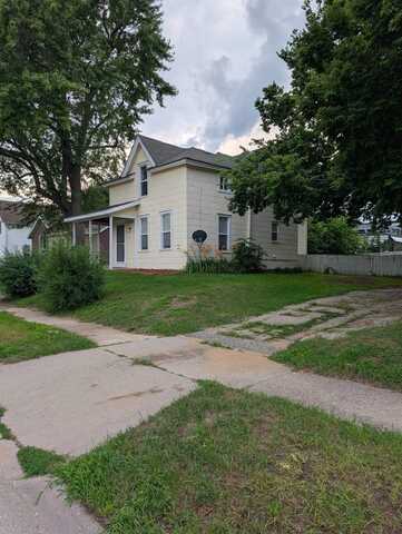 121 E Burns Street, Portage, WI 53901