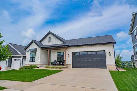 1115 Ballweg Lane, Waunakee, WI 53597