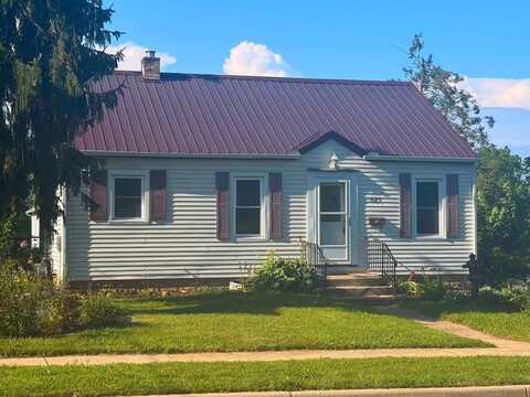 523 Maine Street, Mauston, WI 53948