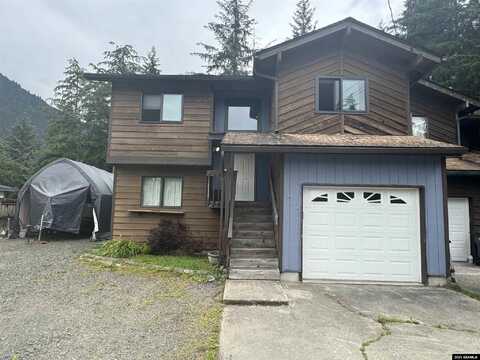 5952 Sunset Street, Juneau, AK 99801
