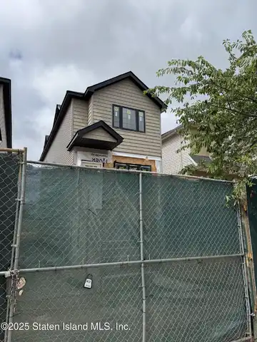 104 Burke Avenue, Staten Island, NY 10314