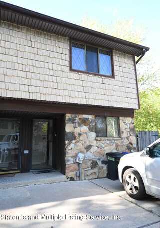 366 Rolling Hill Green, Staten Island, NY 10312