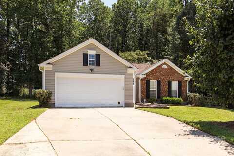 7205 Preakness Stakes Lane, Charlotte, NC 28215