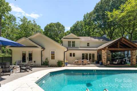 5609 Lancelot Drive, Charlotte, NC 28270