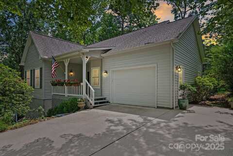 113 Fox Cross Drive, Brevard, NC 28712