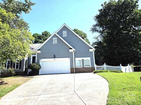 6300 Hawkwood Lane, Charlotte, NC 28277