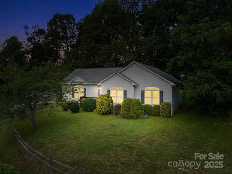 161 Blue Rock Road, Burnsville, NC 28714