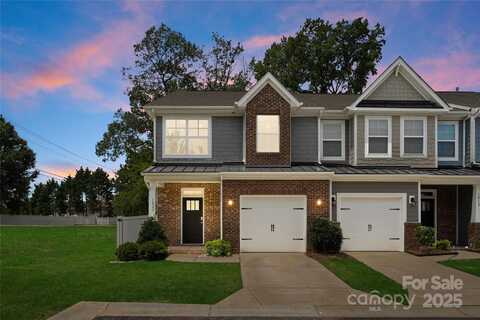 1022 Moffatt Lane, Matthews, NC 28105