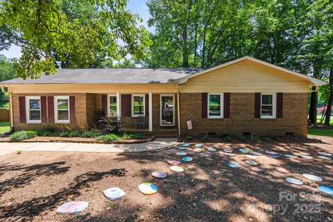 1994 Willow Ridge Street, Conover, NC 28613