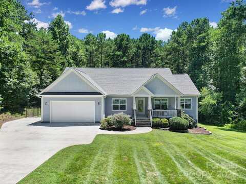 121 Holt Lane, Mooresville, NC 28117