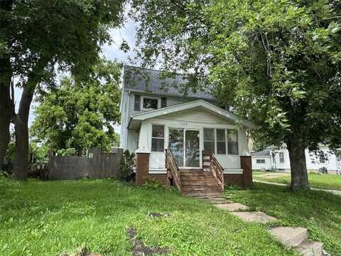 1330 C Street SW, Cedar Rapids, IA 52404