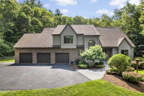 82 Pickle Hill Road, Queensbury, NY 12804