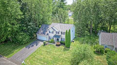 82 Jessica Lane, Niskayuna, NY 12309