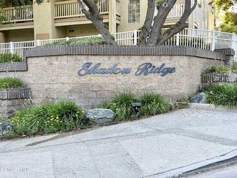 672 Indian Oak Lane, Oak Park, CA 91377