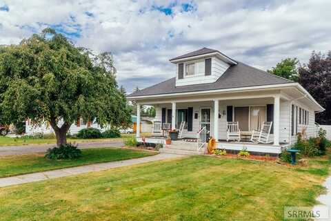 242 N Park Avenue, Shelley, ID 83274