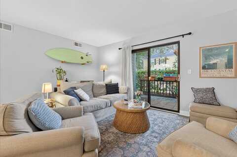 1054 Anna Knapp Boulevard, Mount Pleasant, SC 29464