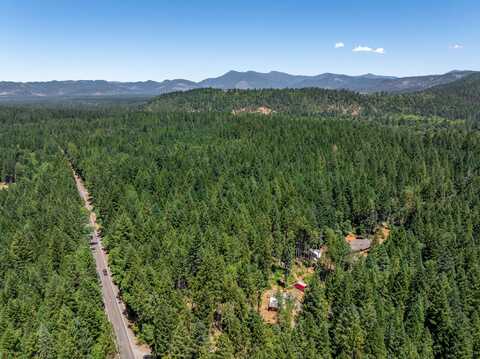 7443 Rockydale Road, Cave Junction, OR 97523
